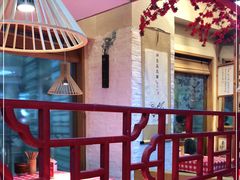 -思博半步颠小酒馆(梦时代店)