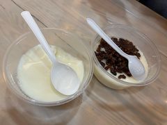 红豆双皮奶-覃记螺蛳粉·桂林米粉(鼓楼南街店)