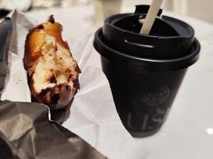 -HOT CRUSH趁热集合·现烤面包(环球港店)