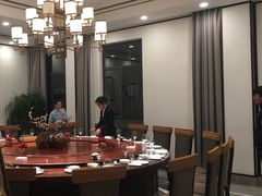 包厢-千滋百味·醉江澜花园餐厅(街道口店)