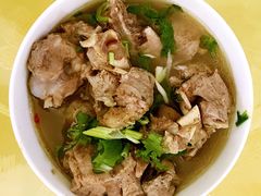 -穆豪麦蒸碗羊羔肉