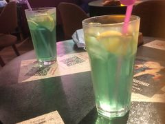 -为你钟情咖啡馆(春熙路太古里步行街店)