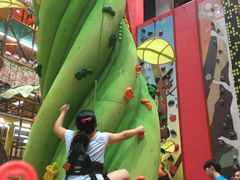 -蒙特利亲子乐园