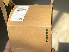 -星巴克臻选(上海中环广场2F店)