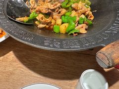 -聚鑫朋酸菜肥肠(文艺路口店)