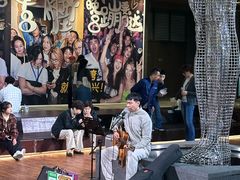 -瑞虹新天地月亮湾