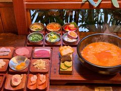 -银米·云南传统过桥米线(双廊黑金冠店)