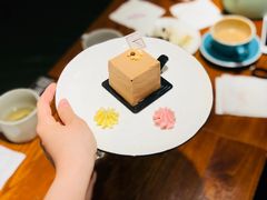 榛子夹心蛋糕-安琳acKONA咖啡(市南店)