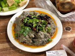 麻豆腐-宝瑞门钉肉饼店
