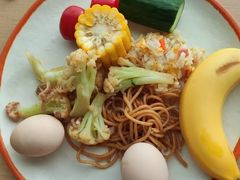 -桔子酒店(上海西藏北路地铁站店)