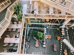 -ROAST coffee & eatery