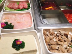 -海底捞火锅鲜切牛肉主题店(长寿路店)