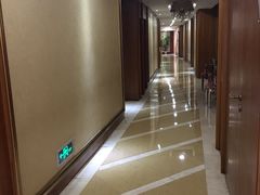 -山明水秀大饭店