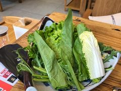 -毛辣果·贵州红酸汤牛肉火锅(西单店)