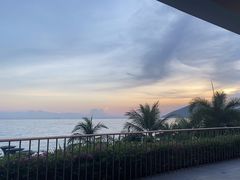 -日落吧·海景咖啡厅·餐酒吧·鸡尾酒·下午茶·乐队表演·浪漫夕阳·三亚文华东方酒店