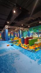 -袋鼠王蹦床公园(中信泰富万达广场嘉定新城店)
