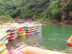 -安吉龙王山峡谷漂流