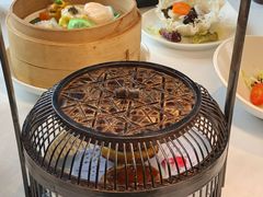 一口鲍鱼酥-三号黄浦会Canton Table