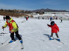 -华彬猛犸滑雪场