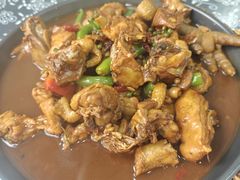 -八两八金·莱芜特色炒鸡(市南漳浦路店)