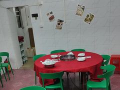 -花苑美食横琴生蚝火锅(拱北粤华路店)