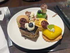 -乐咖啡西餐厅(太湖皇冠假日酒店)
