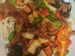 -汗腾格里·风味餐厅(新疆驻京办店)