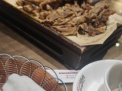 -东口码头·烧鸽子·鱼头泡饼·地方菜(金鹰悦城店)