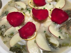 -江渔儿酸菜鱼(映月湖环宇城店)