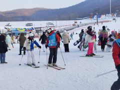 -中旅松花湖滑雪场