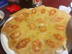 韭菜鸡蛋冰花锅贴-邵年鸽(杨庄店)