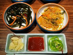 -明洞阿姨·韩式酱蟹烤肉·创意料理(三元桥店)