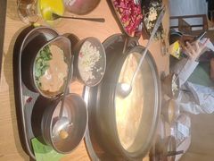 -一朵菌·野生菌探索家火锅(南亚店)