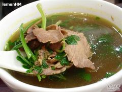 牛肉咖喱汤-小杨生煎(湟普汇店)