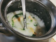 -乜都得港式茶楼(天贵路店)