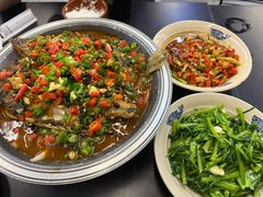 招牌臭鳜鱼-潇湘阁(三里屯SOHO店)