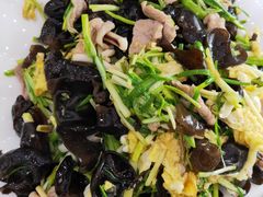 -黑龙江美食城(三角公园店)