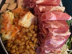 部队锅-MI WU FACTORY米屋美食工厂餐厅(绿地店)