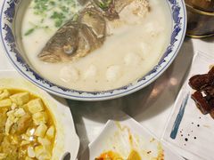 -南京金牛湖巨碗鱼头