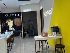 -J-Optical佳视明眼镜·蔡司视觉(青岛金茂览秀城店)