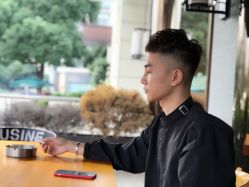 -侨治发型