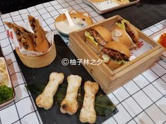 -海航大厦万豪酒店彩海轩中餐厅(霄云路店)