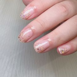 -天生爱美甲