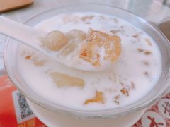 鲜奶炖桃胶雪燕-周大娘牛乳(旧寨古村总店)