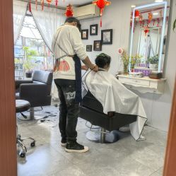 -飞雨言美容美发