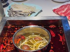 -二荆条·蜀鲜汇城市森林火锅