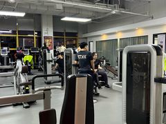 -健变健身俱乐部(前海天虹商场店)