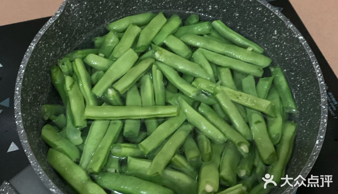 浓郁甘香的橄榄菜炒四季豆