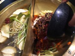 -沸炉重庆老火锅(军事博物馆店)