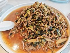 雪菜牛肉丝-食光慢宴·安吉土菜馆